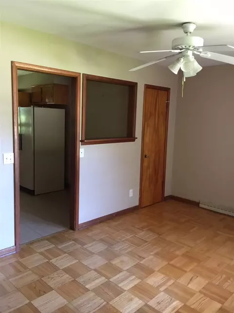 517 John St, Pecatonica, IL 61063 photo 7