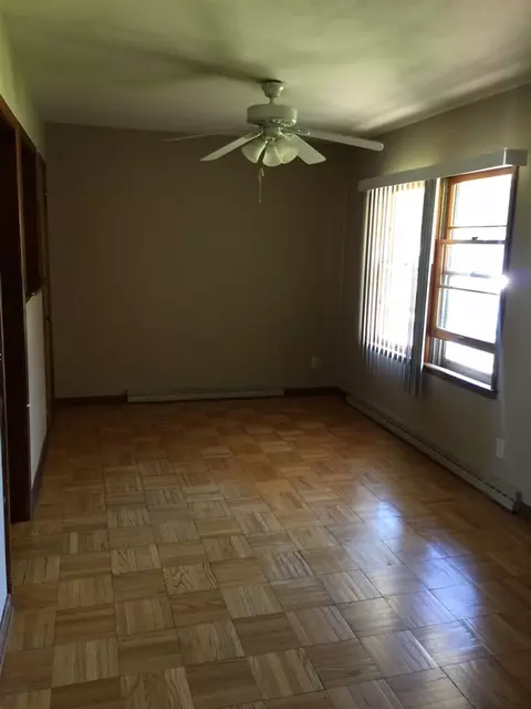 517 John St, Pecatonica, IL 61063 photo 10
