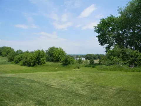 10311 Hawks Pointe Trl, Roscoe, IL 61073 photo 3