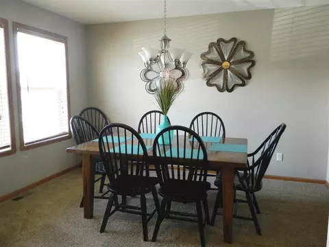 10311 Hawks Pointe Trl, Roscoe, IL 61073 photo 16