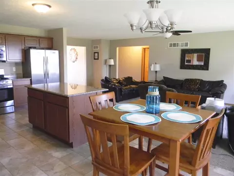 10311 Hawks Pointe Trl, Roscoe, IL 61073 photo 13