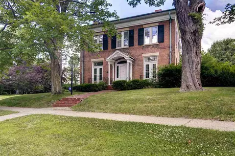 320 Bluff St, Beloit, WI 53511 photo 1