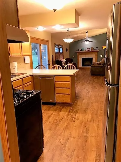6464 Elevator Rd, Roscoe, IL 61073 photo 9