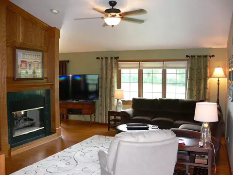 6783 Skyview Tr, Roscoe, IL 61073 photo 15