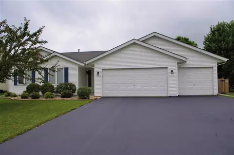 10824 Cotton Thistle, Roscoe, IL 61073 photo 2