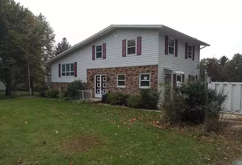 2522 Cooper Dr, Freeport, IL 61032 photo 1