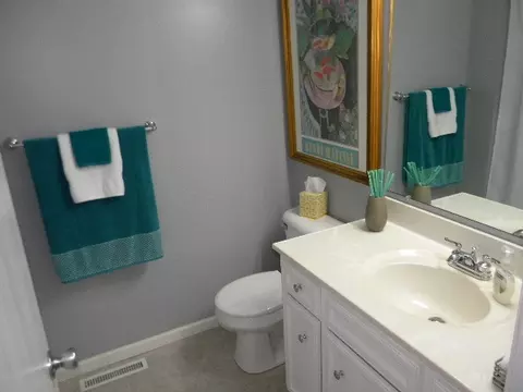 5841 Broad St, Roscoe, IL 61073 photo 18
