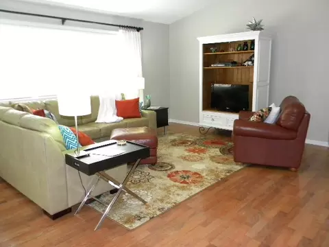5841 Broad St, Roscoe, IL 61073 photo 5