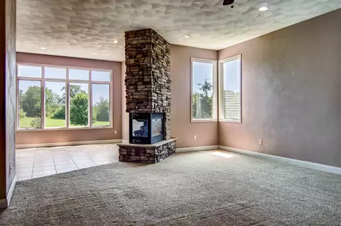 11251 Walton Dr, Roscoe, IL 61073 photo 4