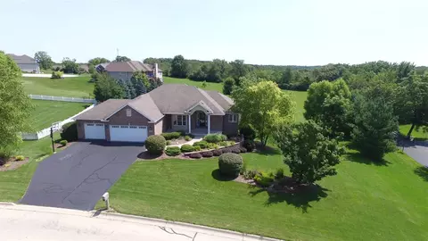 11251 Walton Dr, Roscoe, IL 61073 photo 1