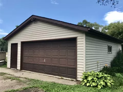 322 E 2nd St, Byron, IL 61010 photo 5