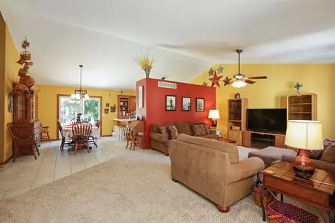 5124 E Hubbard Trl, Byron, IL 61010 photo 6