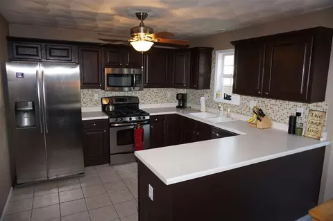 11051 Lemon Grass, Roscoe, IL 61073 photo 2