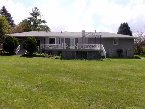 5734 Gray Eagle Rd, Roscoe, IL 61073 photo 4