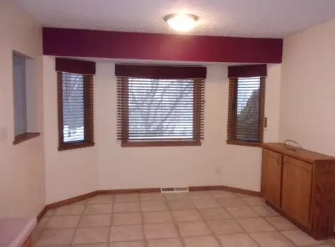 5734 Gray Eagle Rd, Roscoe, IL 61073 photo 8