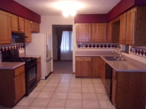 5734 Gray Eagle Rd, Roscoe, IL 61073 photo 5