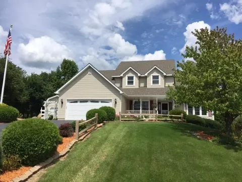 2766 Hedgeapple Ln, Byron, IL 61010 photo 2