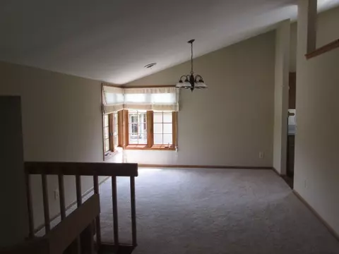 4114 Split Leaf Dr, Loves Park, IL 61111 photo 3