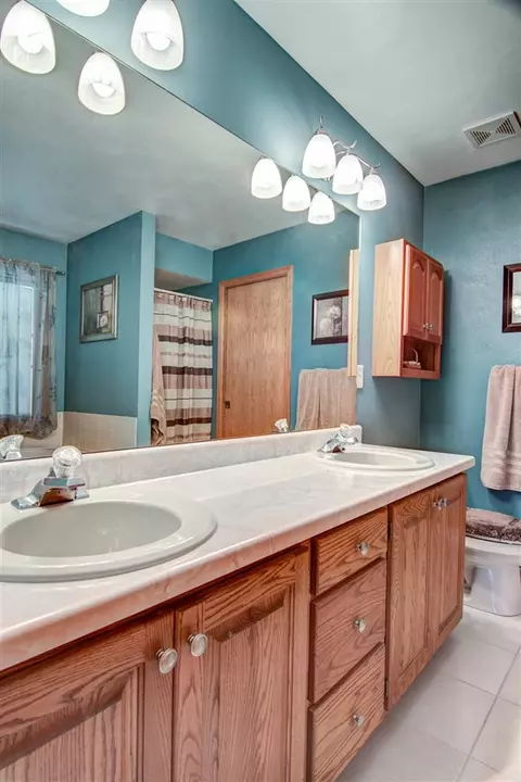 4677 Lindbloom Ln, Cherry Valley, IL 61016 photo 12