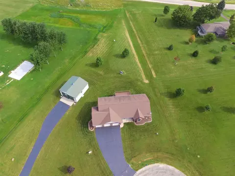 12345 Serene Dr, Durand, IL 61024 photo 3
