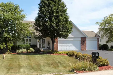 10395 Lismore Rd, Roscoe, IL 61073 photo 1