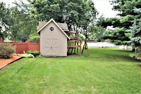 4217 Straw Ln, Roscoe, IL 61073 photo 8