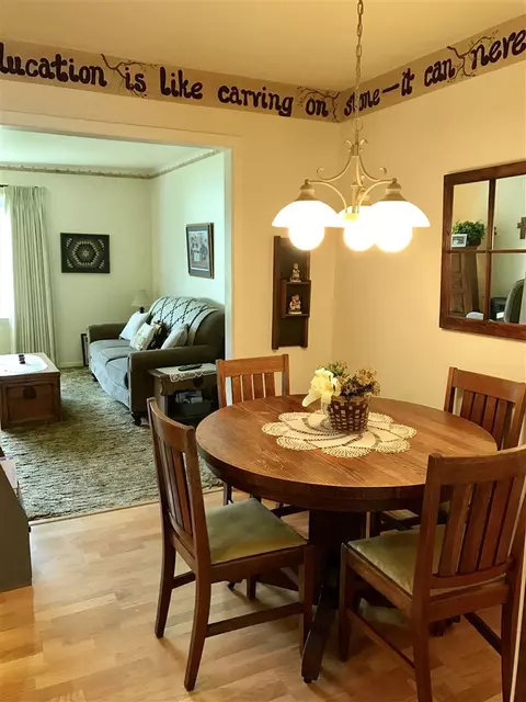 214 E 3rd St, Byron, IL 61010 photo 4