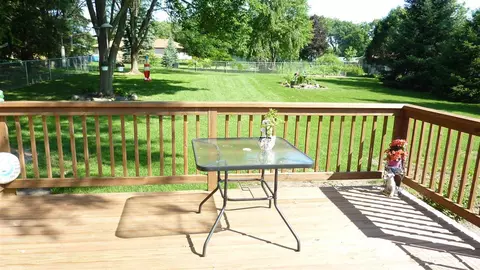7536 Moss Cyn, Cherry Valley, IL 61016 photo 3