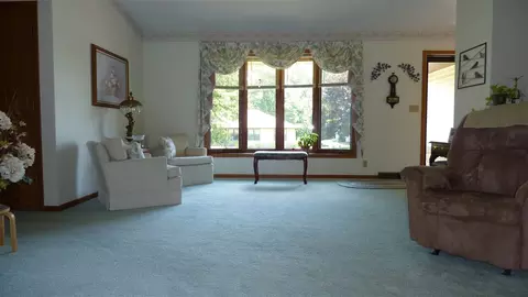 7536 Moss Cyn, Cherry Valley, IL 61016 photo 8