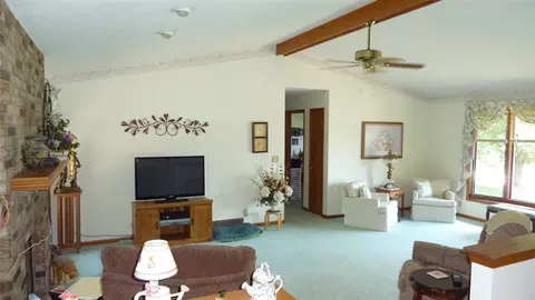 7536 Moss Cyn, Cherry Valley, IL 61016 photo 9