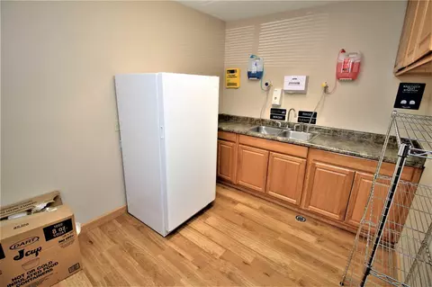 122 N Main St, Leaf River, IL 61047 photo 9