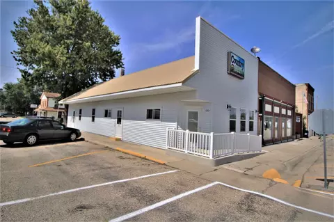 122 N Main St, Leaf River, IL 61047 photo 1