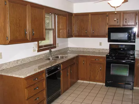 11951 Tresemer Rd, Roscoe, IL 61073 photo 6