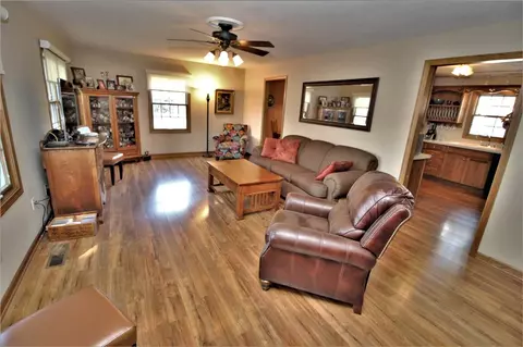 10035 Hamborg Rd, Roscoe, IL 61073 photo 8