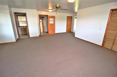 502 E 3rd St, Leaf River, IL 61047 photo 6