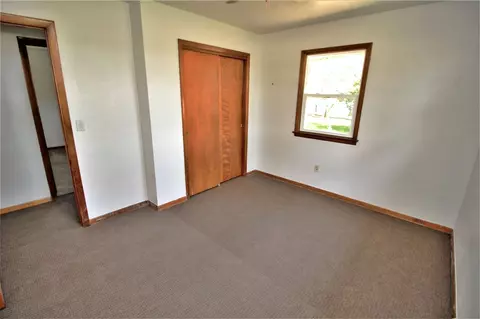 502 E 3rd St, Leaf River, IL 61047 photo 16