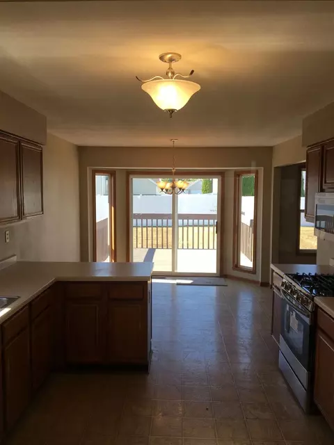 10882 Borage Trl, Roscoe, IL 61073 photo 3