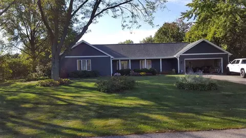 6229 Bradford Rd, Cherry Valley, IL 61016 photo 1