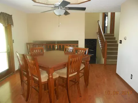 7280 Moss Canyon Rd, Cherry Valley, IL 61016 photo 8