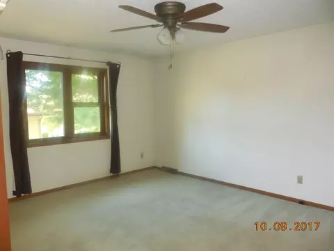 7280 Moss Canyon Rd, Cherry Valley, IL 61016 photo 12