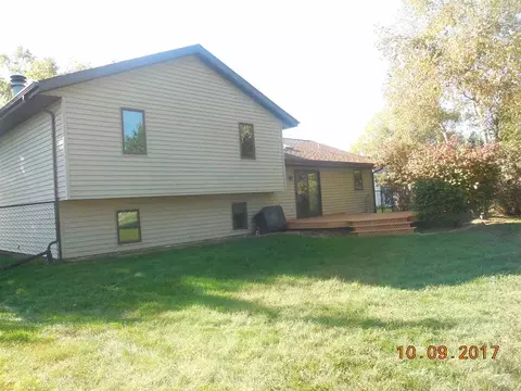 7280 Moss Canyon Rd, Cherry Valley, IL 61016 photo 4