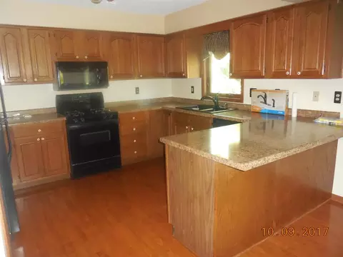 7280 Moss Canyon Rd, Cherry Valley, IL 61016 photo 5