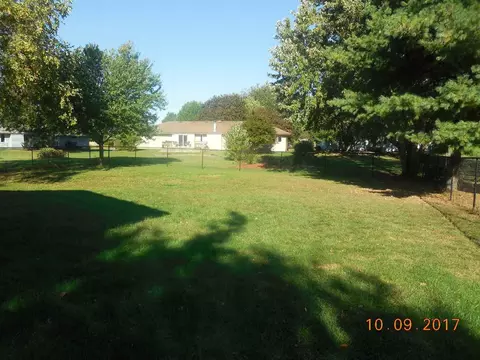 7280 Moss Canyon Rd, Cherry Valley, IL 61016 photo 2