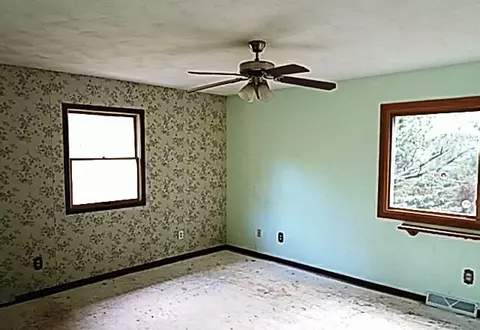 6868 E Shockey Rd, Ridott, IL 61067 photo 5
