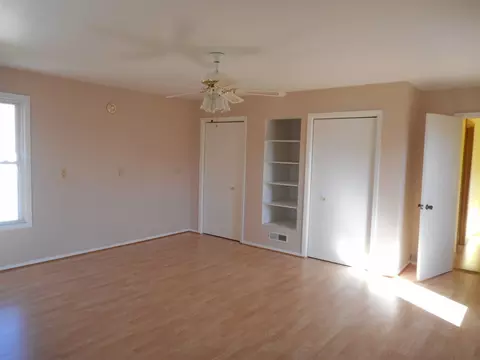 240 S 3rd St, Capron, IL 61012 photo 10