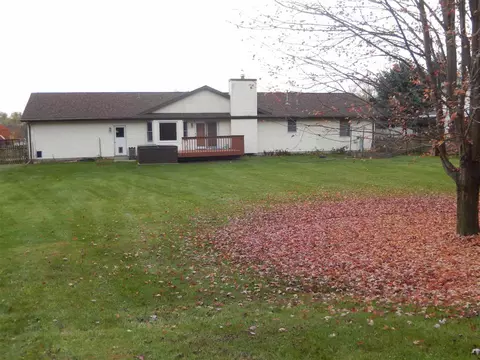 4020 Mockingbird Ln, Byron, IL 61010 photo 4