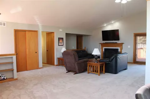 4020 Mockingbird Ln, Byron, IL 61010 photo 7