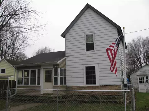 306 S Blaine St, Leaf River, IL 61047 photo 1