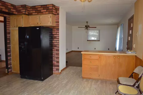 10830 Cross St, Roscoe, IL 61073 photo 4