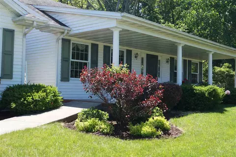 11343 Dwyer Ln, Roscoe, IL 61073 photo 2